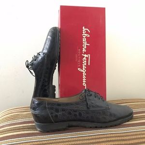 Salvatore Ferragamo Crocodile Oxfords, Black leather, Size 8B